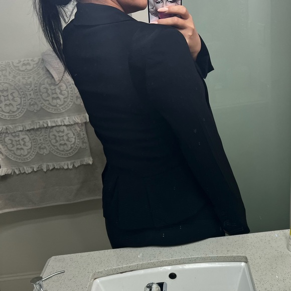 Black Blazer size 6US - Picture 2 of 5